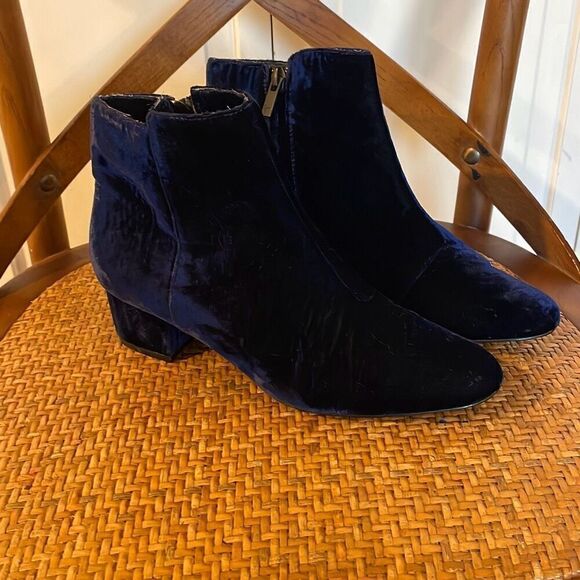 Joie blue velvet ankle booties size 6/36 - Picture 6 of 12